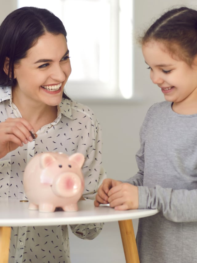 9 Tips For Parents To Make Their Kids Financially Literate